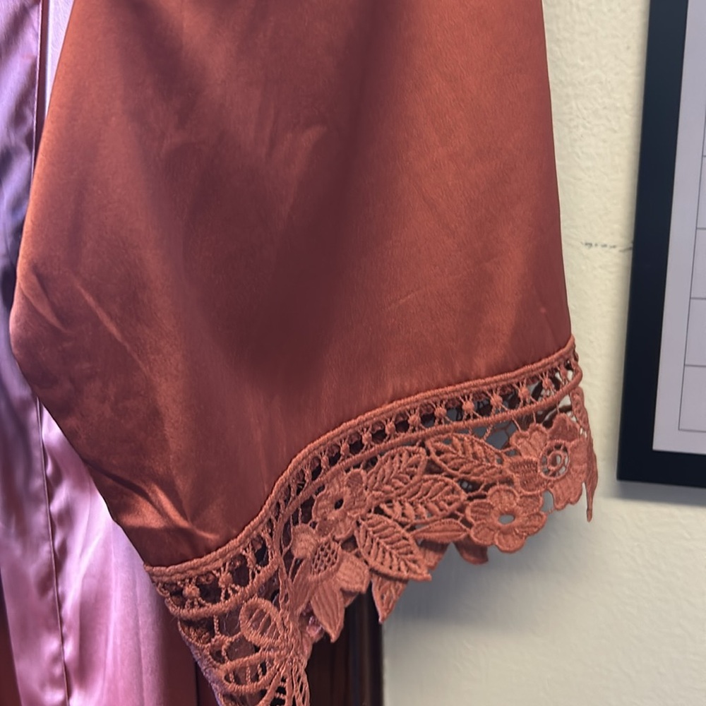 Satin Robe - Picture 4 of 4